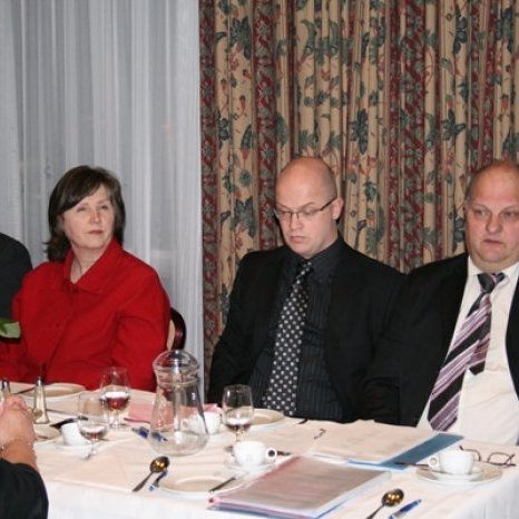 202-20085mar152811-big