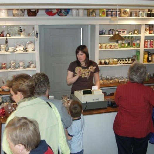 102-200630aug114003-big