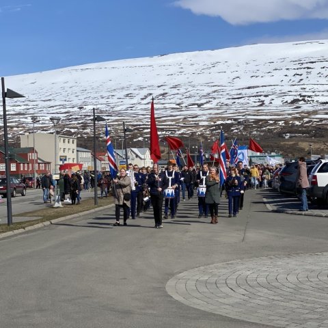 1. maí 2024