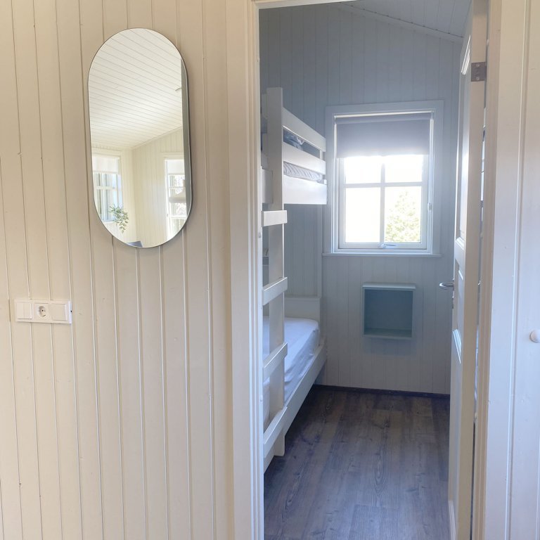 Kojuherbergið nýmálað, en annars óbreytt