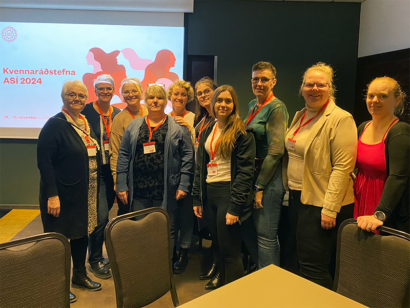 Fulltrúar FVSA frá vinstri: Margrét Brynjólfsdóttir, Halldóra Konráðsdóttir, Hilda Eichman, Guðrún J&hellip;