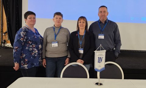 Fulltrúar FVSA á þinginu; Guðlaug Kristjánsdóttir, Agnes Reykdal, Claudia Lobindzus og Eiður Stefáns&hellip;