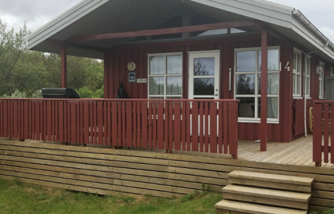 Laust í Miðhúsaskógi og Flókalundi frá föstudegi vegna forfalla.